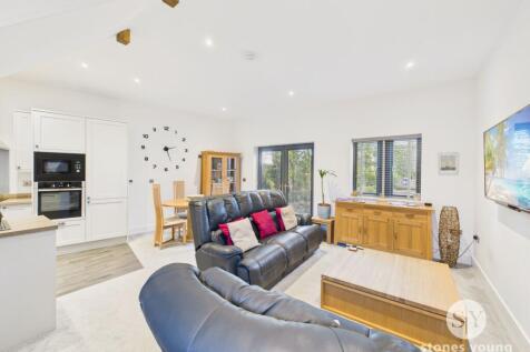 Open Lounge &amp; Dining Room