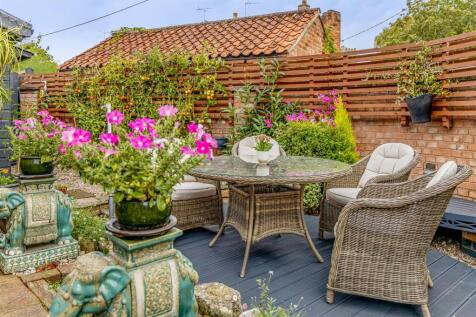 Skindles (Caunton)-18.jpg