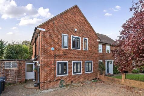 Keston, BR2 - property photo