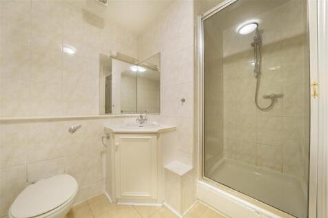 En Suite Bathroom