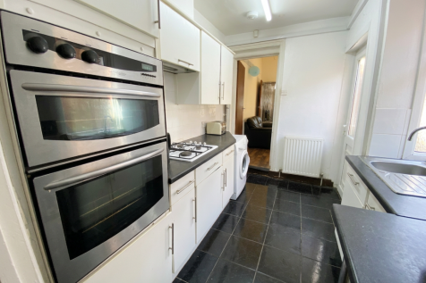 Dawlish Road - 4 bed, Selly Oak, West Midlands, B29 photo 3