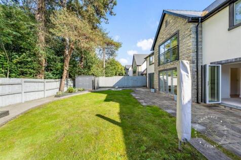 The Paddock (30).jpg