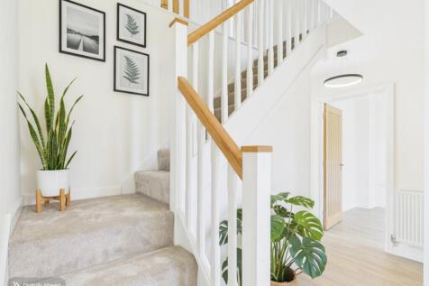 EWEMOVE SOUTH MOLTON - WAIN HOMES - STAGED IMAGE