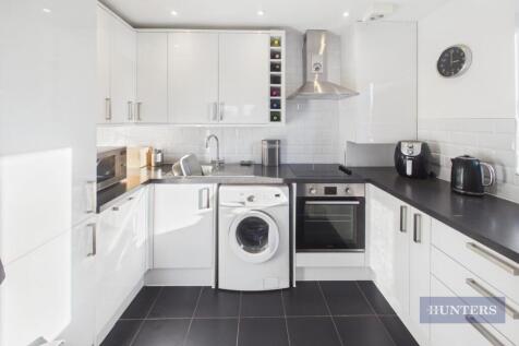 Kitchen 2.jpg