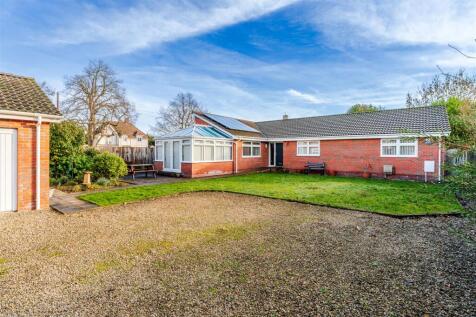 1A Elm Close Yatton BS49 4EL 61.jpg