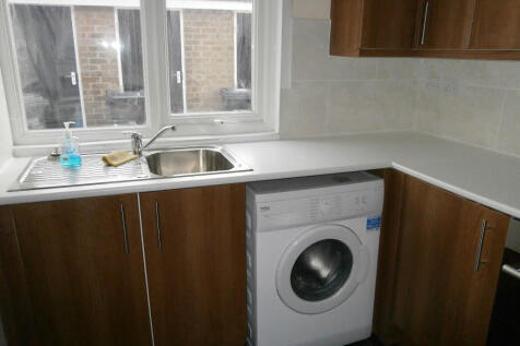 Blackcat Close, Birmingham, B37 photo 3