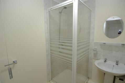 Shower Room 2.JPG