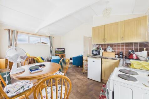 Open Plan Kitchen/Living/Dining Area