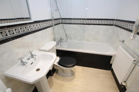 Bathroom.JPG