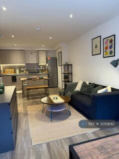 Edgware High Street, London, HA8 photo 5
