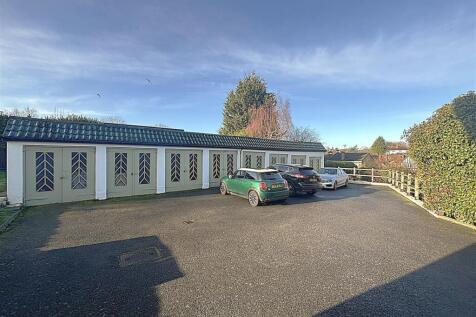 GARAGE EN BLOC AND PARKING