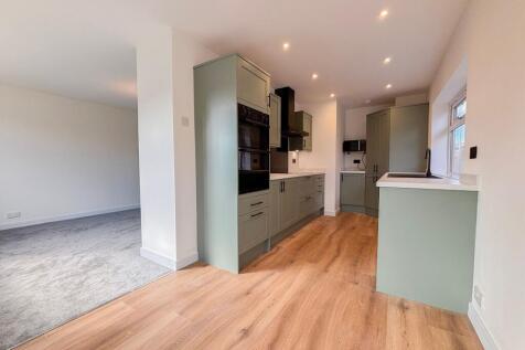 Woodcote Avenue, Kenilworth, CV8 photo 3