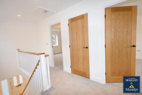 First Floor Landi...