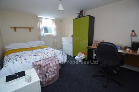 Welton Mount, Hyde Park, Leeds, LS6 photo 3