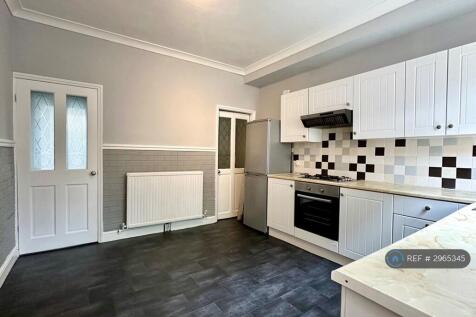 Kimberworth Park Road, Rotherham, S61 photo 4