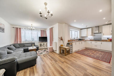 1404974-12-697ca2...