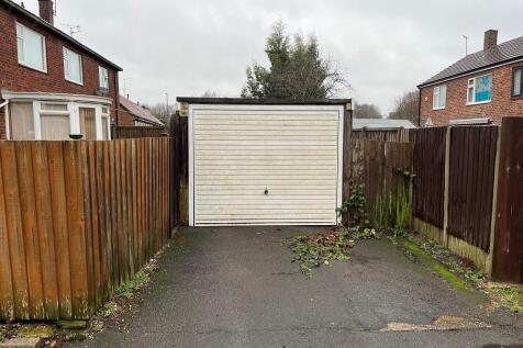 Detached Single Garage