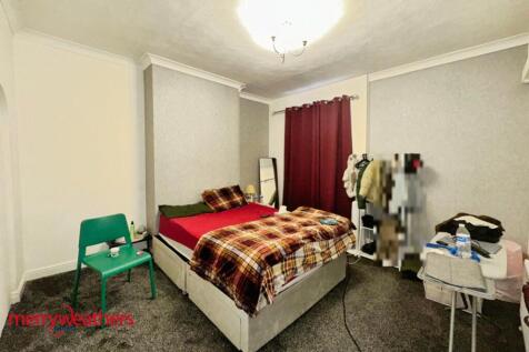 Sherwood Crescent, Rotherham photo 4