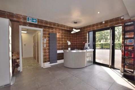 Commercial Property to rent Image 5