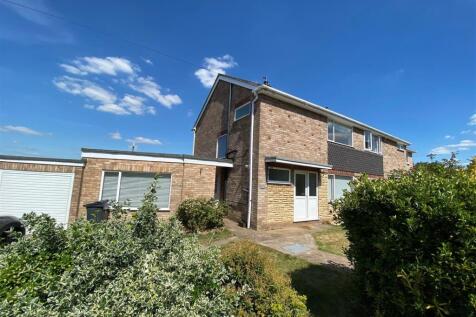 38 Broadlands front.jpg