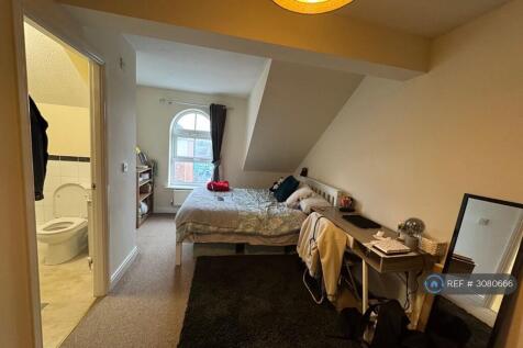 Bedroom 1 With En-Suit