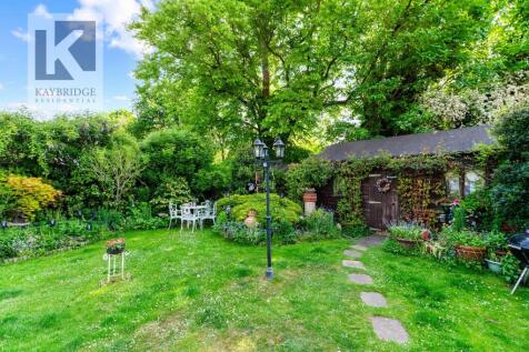 Old Bridge Lane, Epsom - KT17 4AD