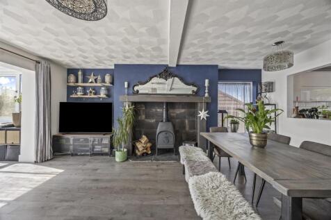 Sitting/Dining Room