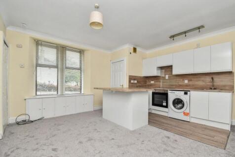 Lounge/Kitchen Angle 1