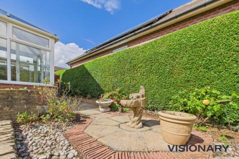 CAM03522G0-PR0210-STILL009