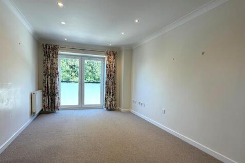 Chandlers Ford photo 3