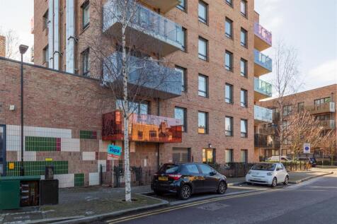 Marlowe Road, E17