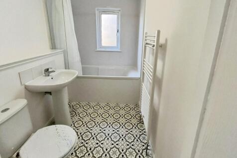 389651fe-Bathroom