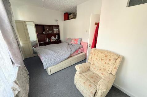 Burford Road, Nottingham, NG7 6BB photo 5