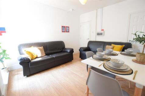 27/28 - Gresham Street - Student House photo 3