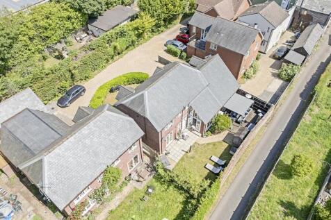 Avonside Court