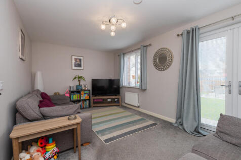 43 Barskiven Circle paisley pa1 2fa L-9