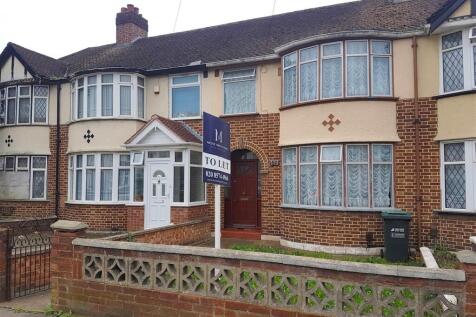 3-bed terraced on Glamis Cresent , Hayes , Middlesex, £2,300/mo
