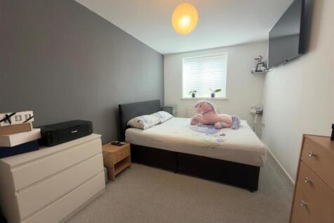 bed1.jpg