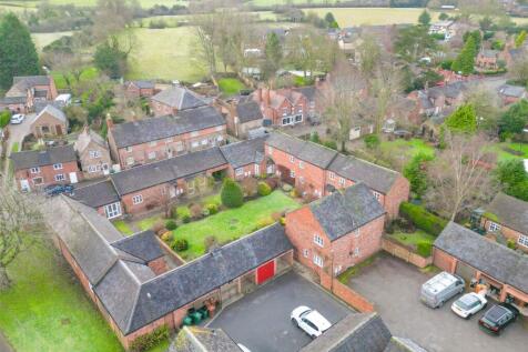 8 Hayes Farm Court, Ticknall