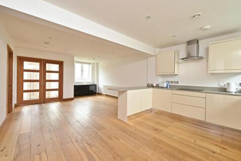 Kitchen/Living Area