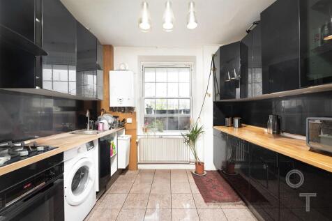 Kitchen (main)