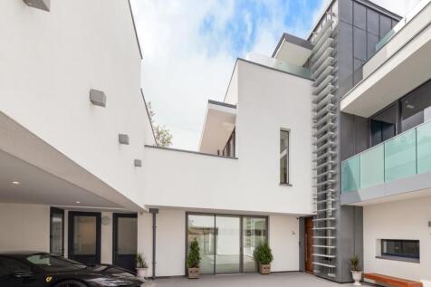 14m Pool, 1.3m Depth