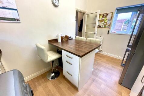 Kitchen/Breakfast Rm