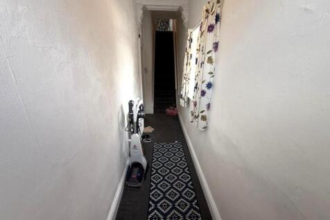 Hallway.jpeg