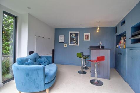 ... and instant bar at night!