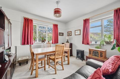 Saxton Mee Barnfield 047.jpg