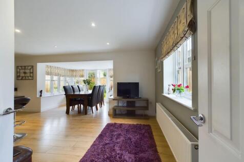 KITCHEN/ LIVING/ DINER