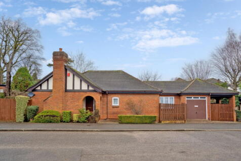 Pinner, HA5 - property photo