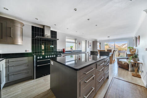 Barnstaple, EX32 - property photo