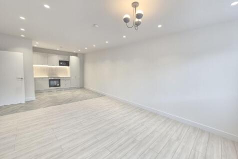 3 Tebbutts Road, St Neots, PE19 photo 4